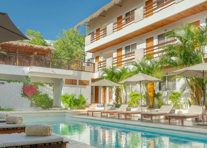 Hotel Collection O Kaab Downtown 4*