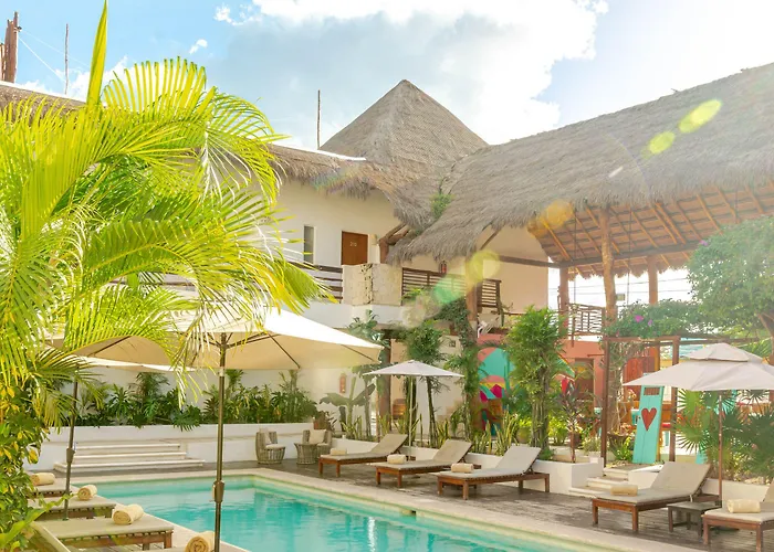 Hotel Collection O Kaab Downtown 4*
