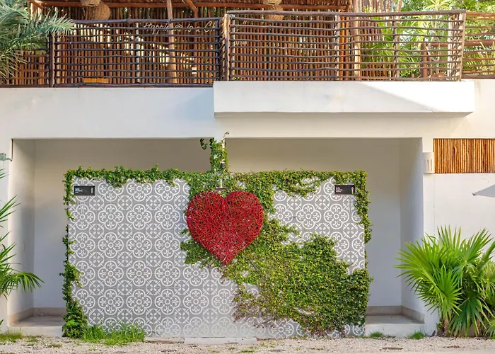Hotel Collection O Kaab Downtown 4*