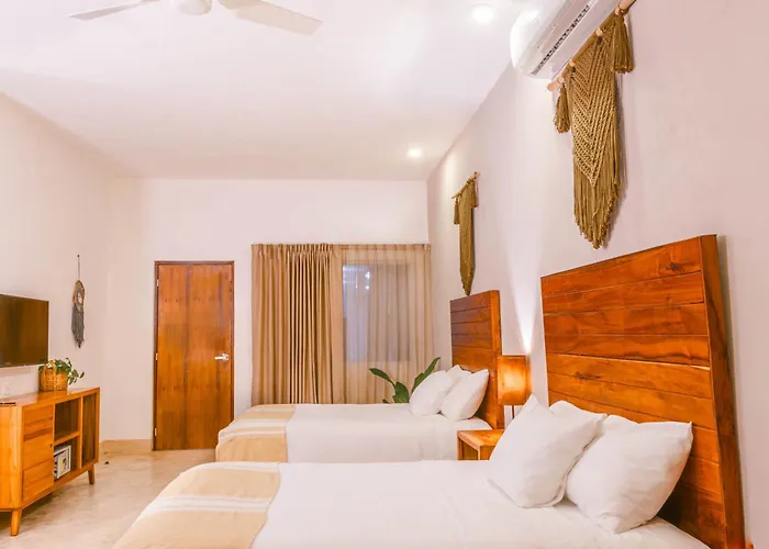 Collection O Kaab Downtown Hotel
