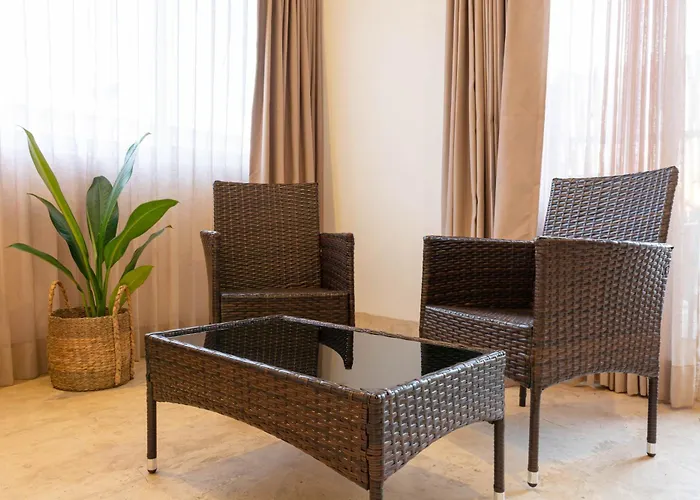 Collection O Kaab Downtown Hotel
