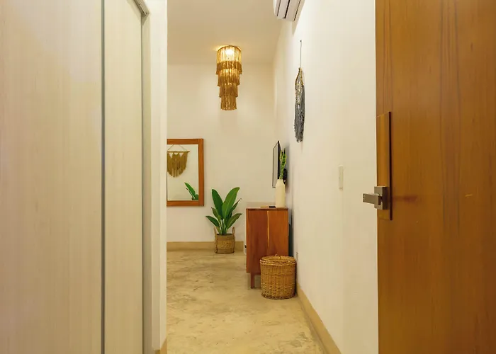 Collection O Kaab Downtown 4*